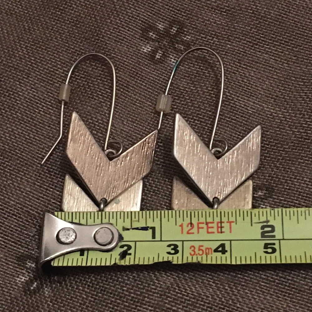 Vintage Arrow Dangle Hook Earrings - Picture 5 of 6